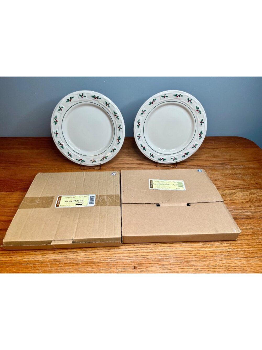 Set of 2 New In Box Longaberger Woven Traditions Holly Dinner Plate 10"